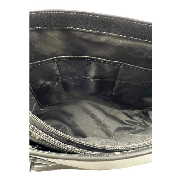 Michael Kors Large Black Leather Voyager Tote NWOT - Picture 8 of 10